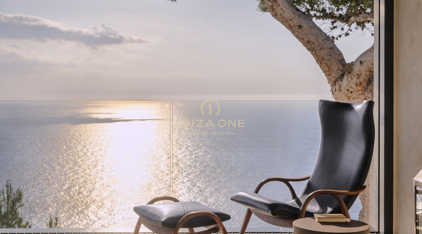 Eleganza pura: la villa di lusso più esclusiva di Ibiza in cima alla collina con vista panoramica sul mare e serenate al tramonto in affitto, Ibiza