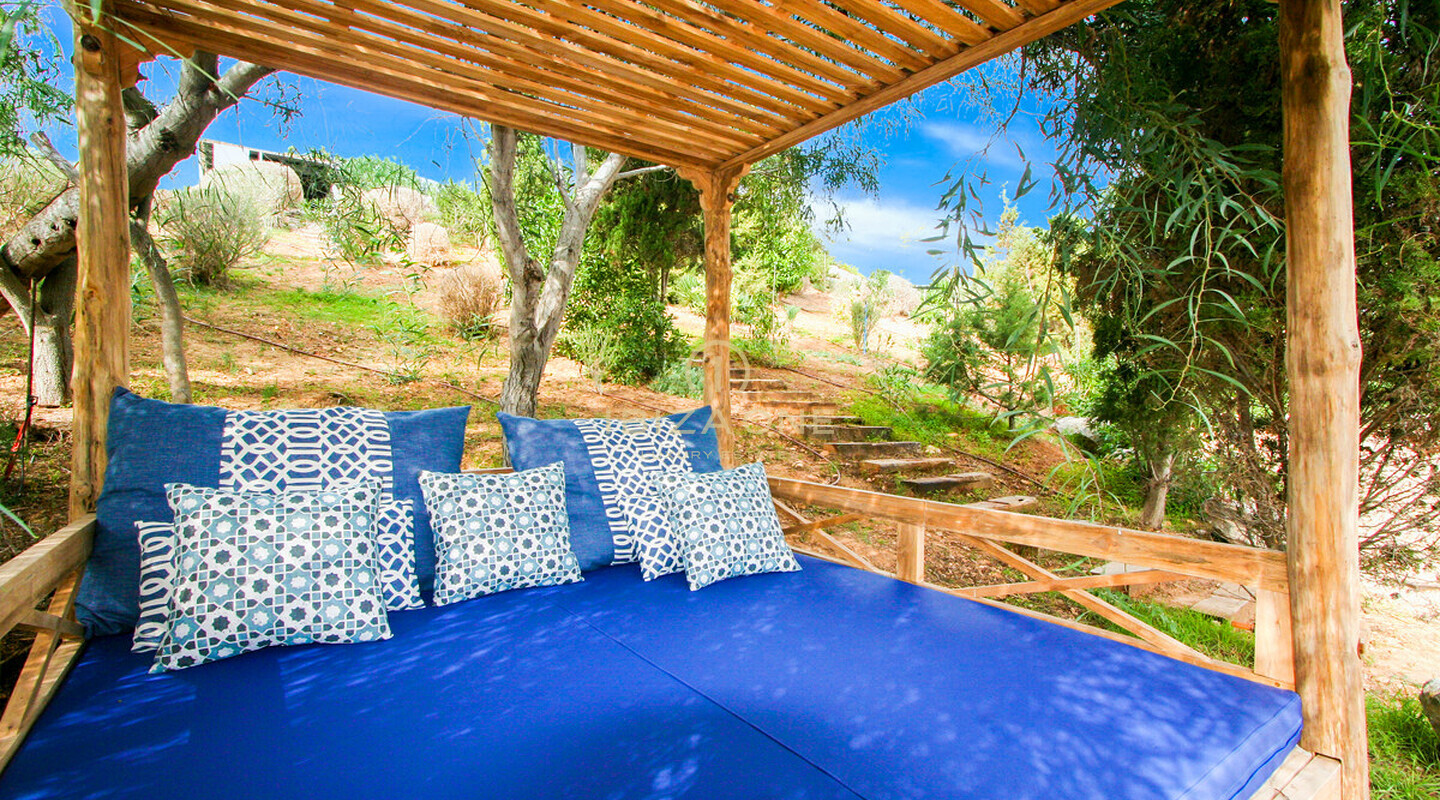 Luxury villa with very good sea views for sale in Es Cubells / Vista Alegre and for rent, Ibiza - Luxury villa with very good sea views for sale in Es Cubells / Vista Alegre and for sale, Ibiza