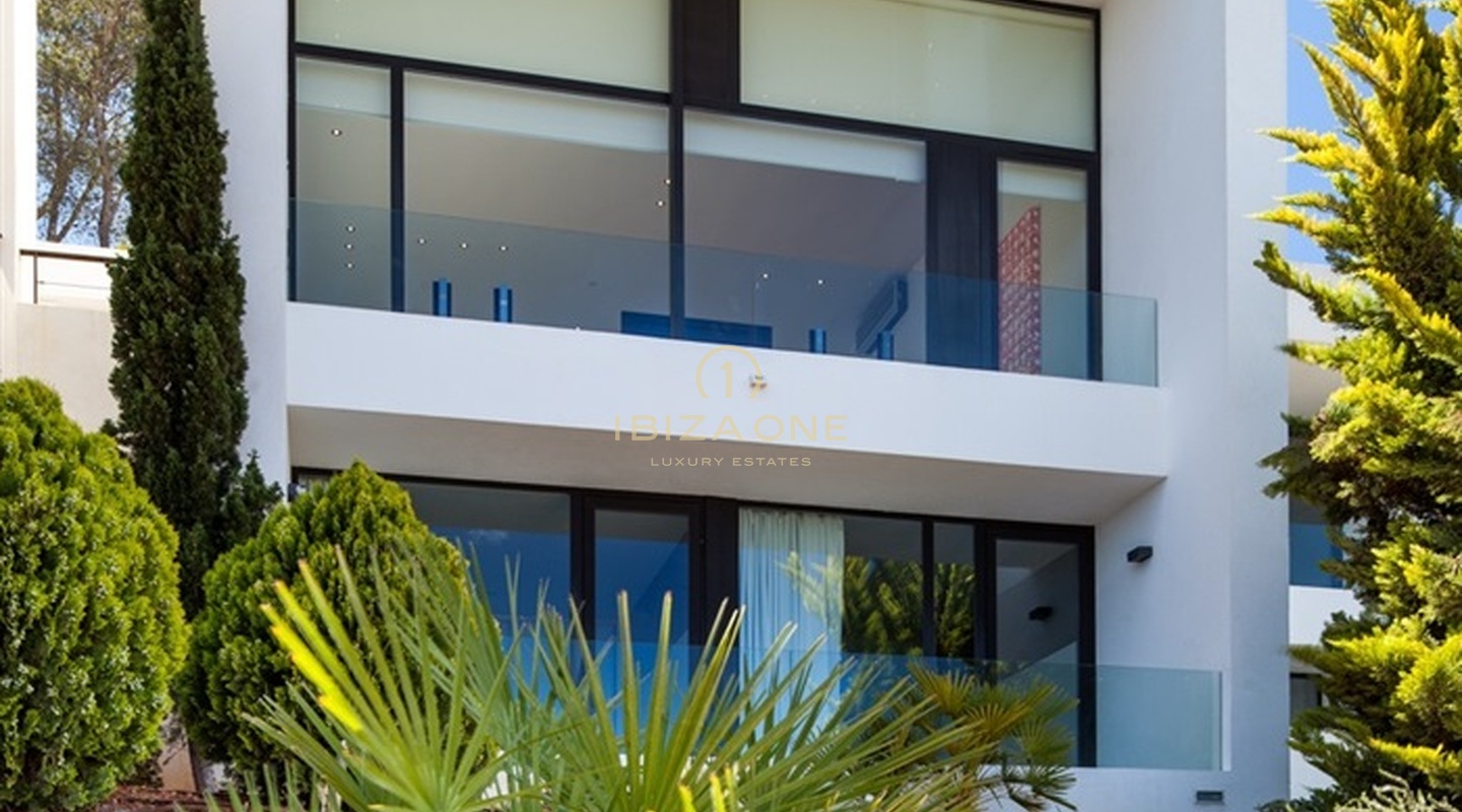 Moderne en luxe villa met zeezicht in bewaakte urbanisatie te koop, Ibiza - Moderne villa met zeezicht in bewaakte urbanisatie te huur, Ibiza