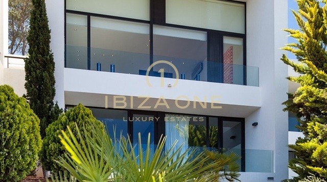 Moderne en luxe villa met zeezicht in bewaakte urbanisatie te koop, Ibiza - Moderne villa met zeezicht in bewaakte urbanisatie te huur, Ibiza