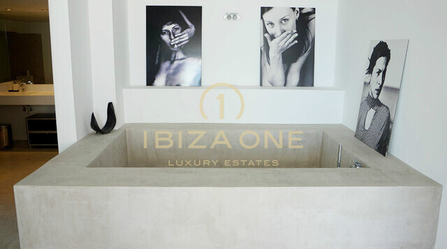 Villa de luxe moderne avec deux maisons d'hôtes indépendantes à vendre, Ibiza - Villa de luxe moderne avec deux maisons d'hôtes indépendantes à louer, Ibiza