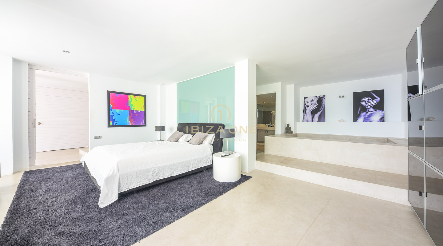 Villa de luxe moderne avec deux maisons d'hôtes indépendantes à vendre, Ibiza - Villa de luxe moderne avec deux maisons d'hôtes indépendantes à louer, Ibiza