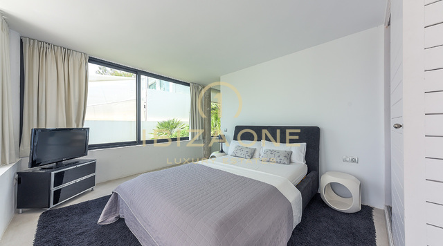 Villa de luxe moderne avec deux maisons d'hôtes indépendantes à vendre, Ibiza - Villa de luxe moderne avec deux maisons d'hôtes indépendantes à louer, Ibiza