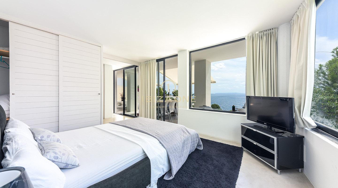 Moderne Luxusvilla mit zwei unabhängigen Gästehäusern zu verkaufen, Ibiza - Moderne Luxusvilla mit zwei unabhängigen Gästehäusern zu vermieten, Ibiza