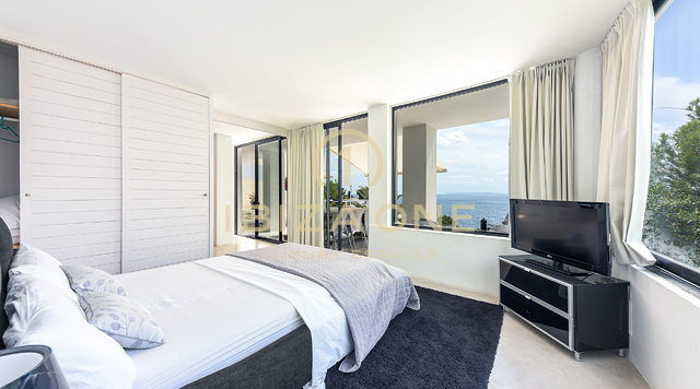 Moderna villa de lujo con dos casas de huéspedes independientes en venta, Ibiza - Moderna villa de lujo con dos casas de huéspedes independientes en alquiler, Ibiza