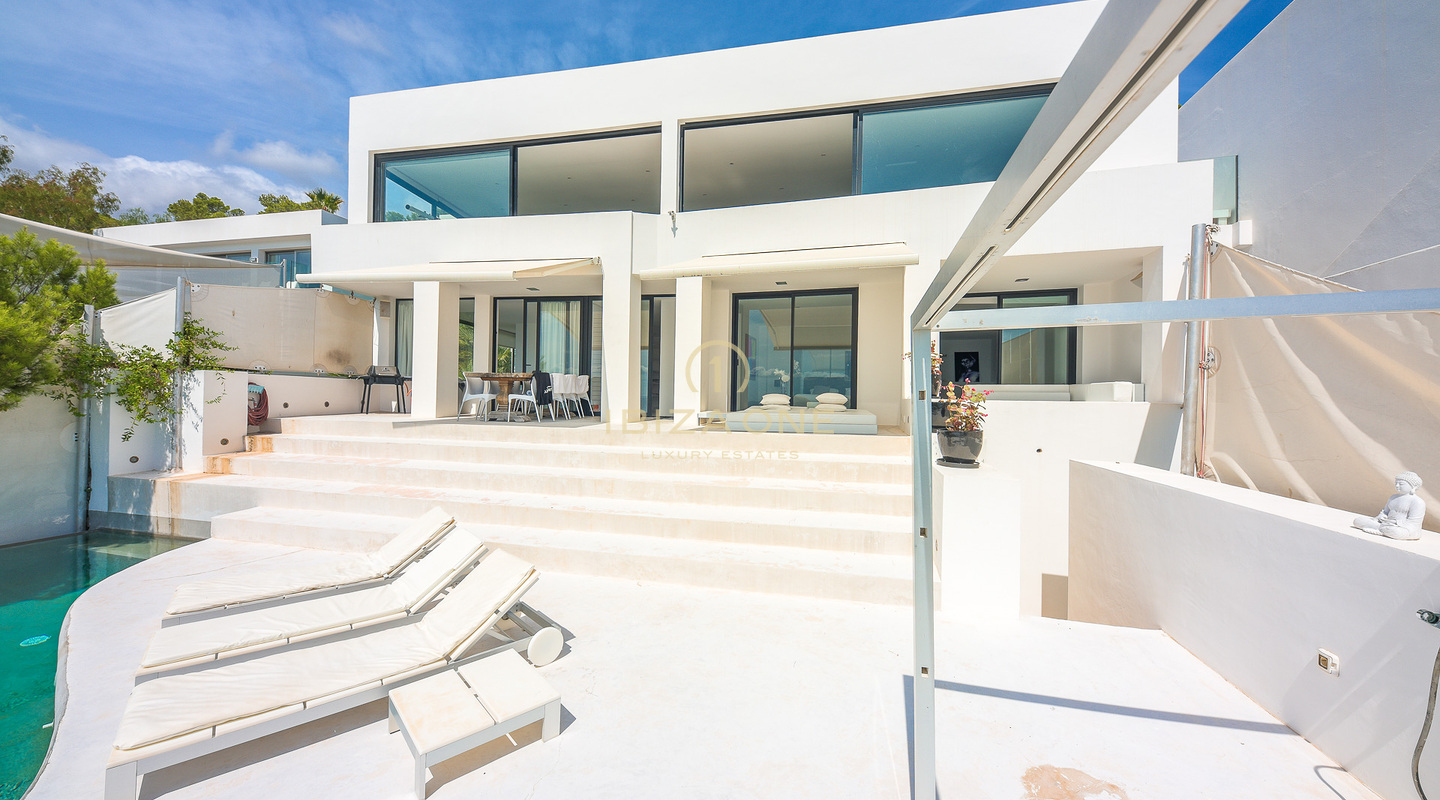 Moderna villa de lujo con dos casas de huéspedes independientes en venta, Ibiza - Moderna villa de lujo con dos casas de huéspedes independientes en alquiler, Ibiza