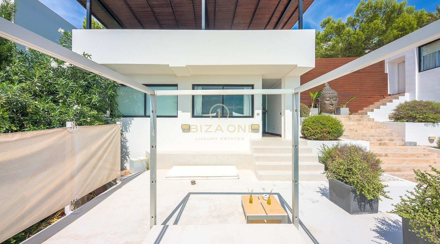Moderne luxe villa met twee onafhankelijke gastenverblijven te koop, Ibiza - Moderne luxe villa met twee onafhankelijke gastenverblijven te huur, Ibiza