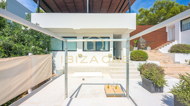 Moderna villa de lujo con dos casas de huéspedes independientes en venta, Ibiza - Moderna villa de lujo con dos casas de huéspedes independientes en alquiler, Ibiza