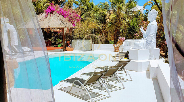 Luxury sea frontline property close to Ibiza for sale, Ibiza