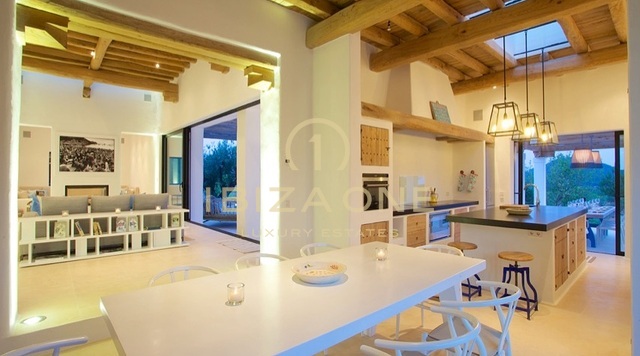 Belle finca de Blakstad avec maison d'hôtes séparée près de San Carlos à vendre, Ibiza - Belle finca de Blakstad avec maison d'hôtes séparée près de San Carlos à louer, Ibiza