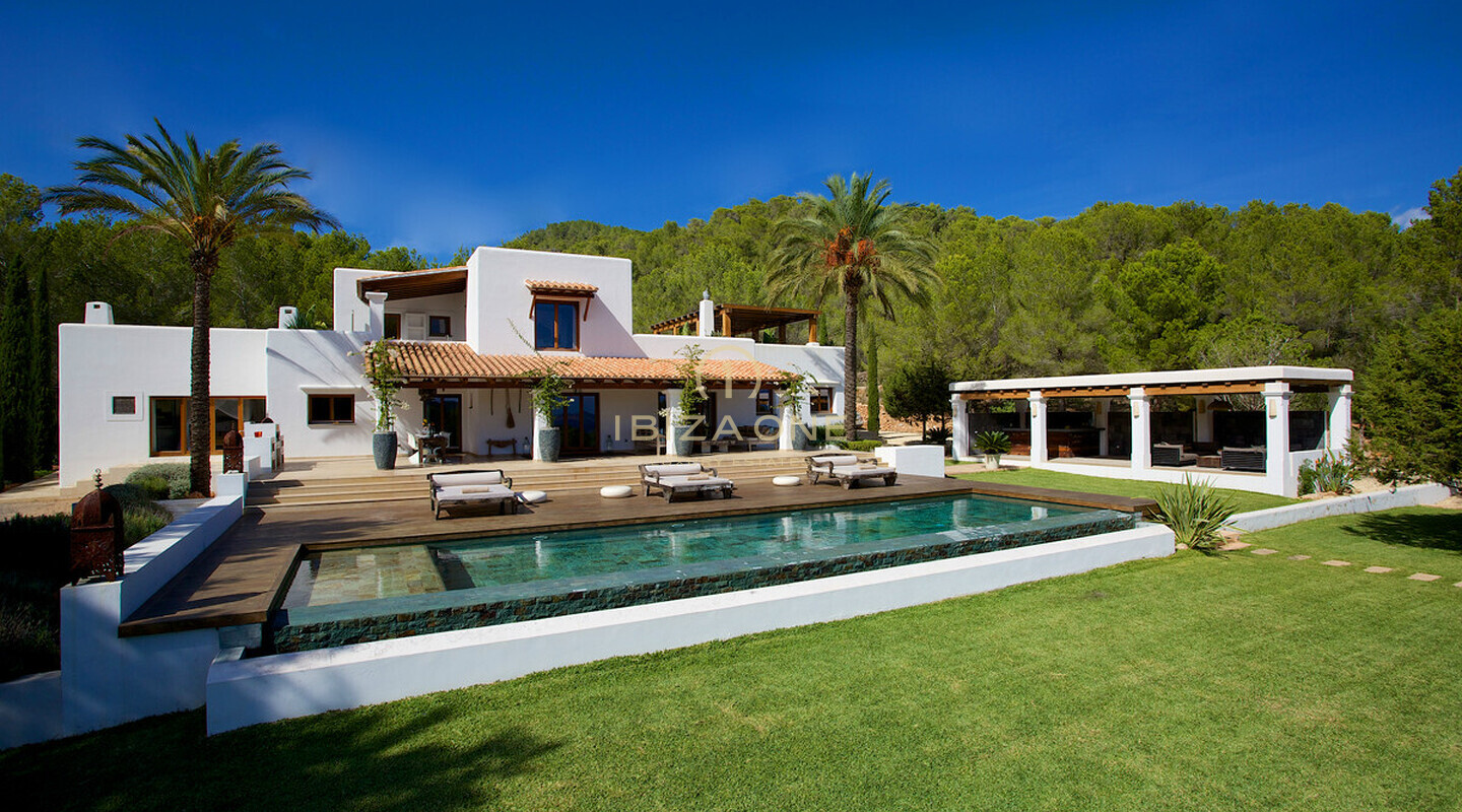 Lujosa finca Blakstad con vistas al mar en venta, Ibiza - Lujosa finca Blakstad con vistas al mar en alquiler, Ibiza