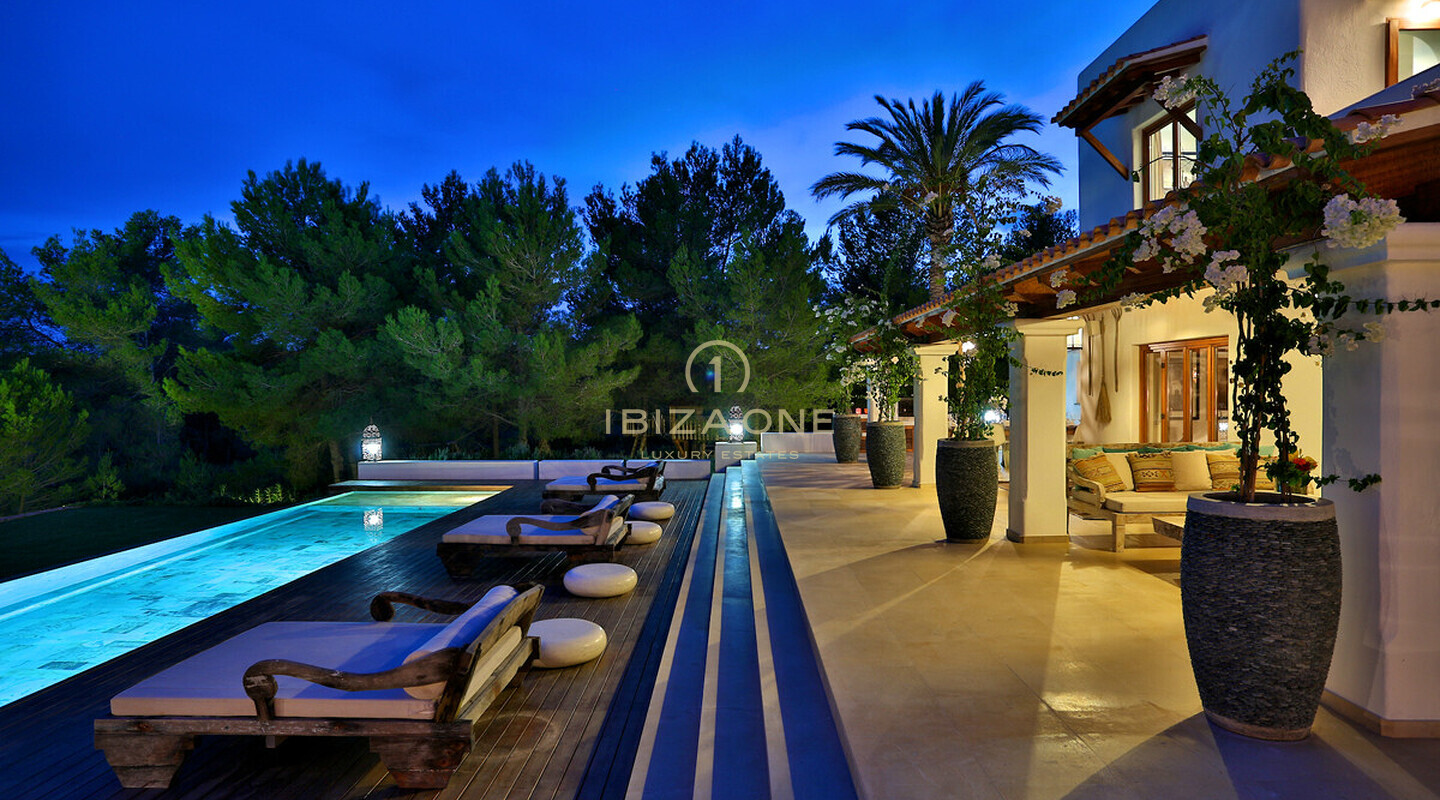 Luxueuse Finca Blakstad avec vue sur la mer à vendre, Ibiza - Luxueuse Finca Blakstad avec vue sur la mer à louer, Ibiza