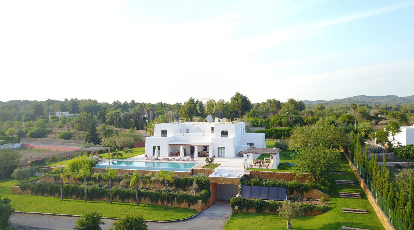 Nuova finca di lusso a Ibiza in stile Blakstad con ampio terreno - molto vicina a Ibiza e a Sta. Gertrudis in vendita, Ibiza - Nuova finca di lusso a Ibiza in stile Blakstad con ampio terreno - molto vicina a Ibiza e a Sta. Gertrudis in affitto, Ibiza
