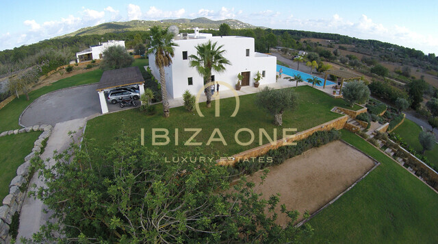 Nuova finca di lusso a Ibiza in stile Blakstad con ampio terreno - molto vicina a Ibiza e a Sta. Gertrudis in vendita, Ibiza - Nuova finca di lusso a Ibiza in stile Blakstad con ampio terreno - molto vicina a Ibiza e a Sta. Gertrudis in affitto, Ibiza