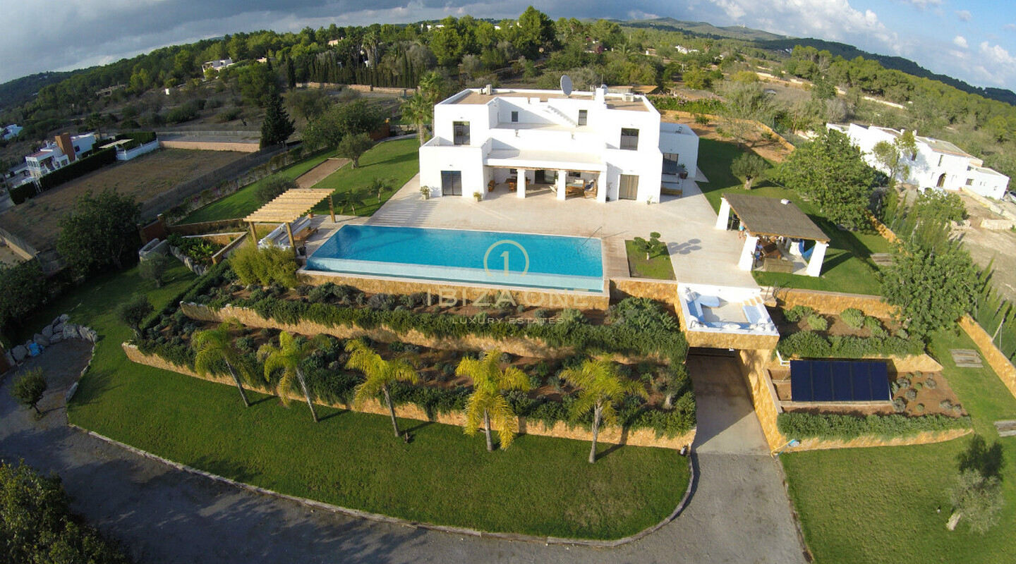Neue Luxusfinca auf Ibiza im Blakstad-Stil mit großem Grundstück – ganz in der Nähe von Ibiza und Sta. Gertrudis zu verkaufen, Ibiza – Neue Luxusfinca auf Ibiza im Blakstad-Stil mit großem Grundstück – ganz in der Nähe von Ibiza und Sta. Gertrudis zu vermieten, Ibiza