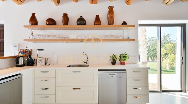 Nuova finca di lusso a Ibiza in stile Blakstad con ampio terreno - molto vicina a Ibiza e a Sta. Gertrudis in vendita, Ibiza - Nuova finca di lusso a Ibiza in stile Blakstad con ampio terreno - molto vicina a Ibiza e a Sta. Gertrudis in affitto, Ibiza