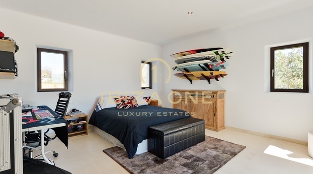 Nieuwe luxe finca op Ibiza in Blakstad-stijl met groot perceel - vlakbij Ibiza en Sta. Gertrudis te koop, Ibiza - Nieuwe luxe finca op Ibiza in Blakstad-stijl met groot perceel - vlakbij Ibiza en Sta. Gertrudis te huur, Ibiza