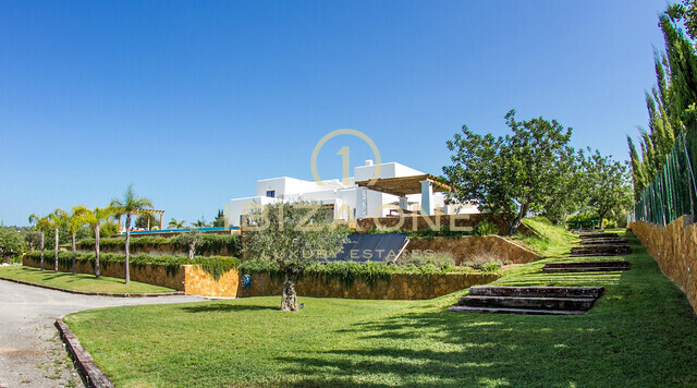 Neue Luxusfinca auf Ibiza im Blakstad-Stil mit großem Grundstück – ganz in der Nähe von Ibiza und Sta. Gertrudis zu verkaufen, Ibiza – Neue Luxusfinca auf Ibiza im Blakstad-Stil mit großem Grundstück – ganz in der Nähe von Ibiza und Sta. Gertrudis zu vermieten, Ibiza
