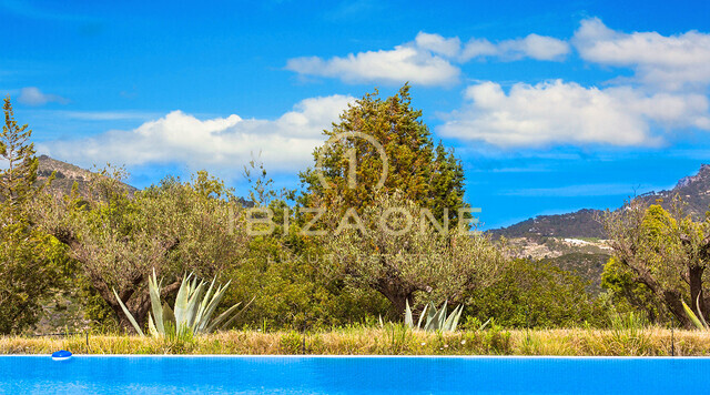 Luxe en originele Blakstad Finca in het noorden van Ibiza met uitzicht op zee en land te koop, Ibiza - Luxe en originele Blakstad Finca in het noorden van Ibiza met uitzicht op zee en land te huur, Ibiza