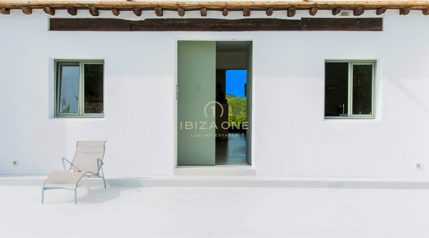 Finca de luxe et originale Blakstad au nord d'Ibiza avec vue sur la mer et la terre à vendre, Ibiza - Finca de luxe et originale Blakstad au nord d'Ibiza avec vue sur la mer et la terre à louer, Ibiza