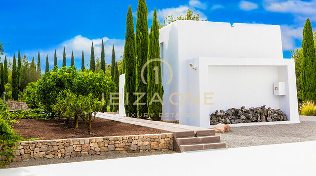 Luxuriöse und originelle Blakstad-Finca im Norden Ibizas mit Meer- und Landblick zu verkaufen, Ibiza - Luxuriöse und originelle Blakstad-Finca im Norden Ibizas mit Meer- und Landblick zu vermieten, Ibiza