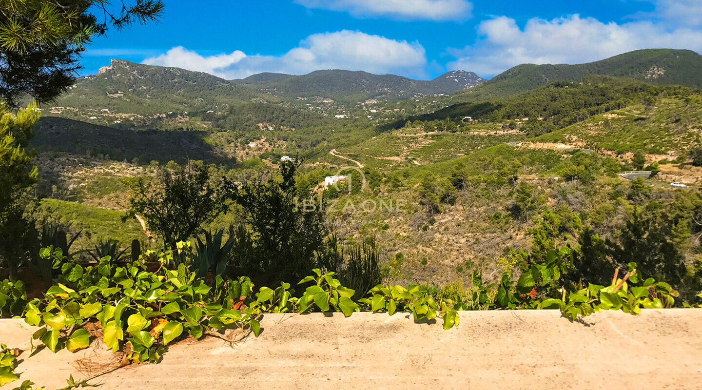 Finca de luxe et originale Blakstad au nord d'Ibiza avec vue sur la mer et la terre à vendre, Ibiza - Finca de luxe et originale Blakstad au nord d'Ibiza avec vue sur la mer et la terre à louer, Ibiza