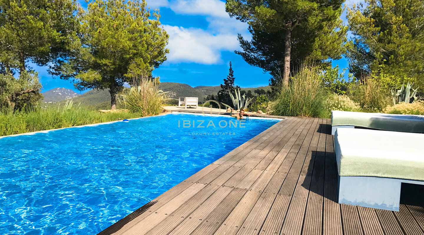 Finca de luxe et originale Blakstad au nord d'Ibiza avec vue sur la mer et la terre à vendre, Ibiza - Finca de luxe et originale Blakstad au nord d'Ibiza avec vue sur la mer et la terre à louer, Ibiza
