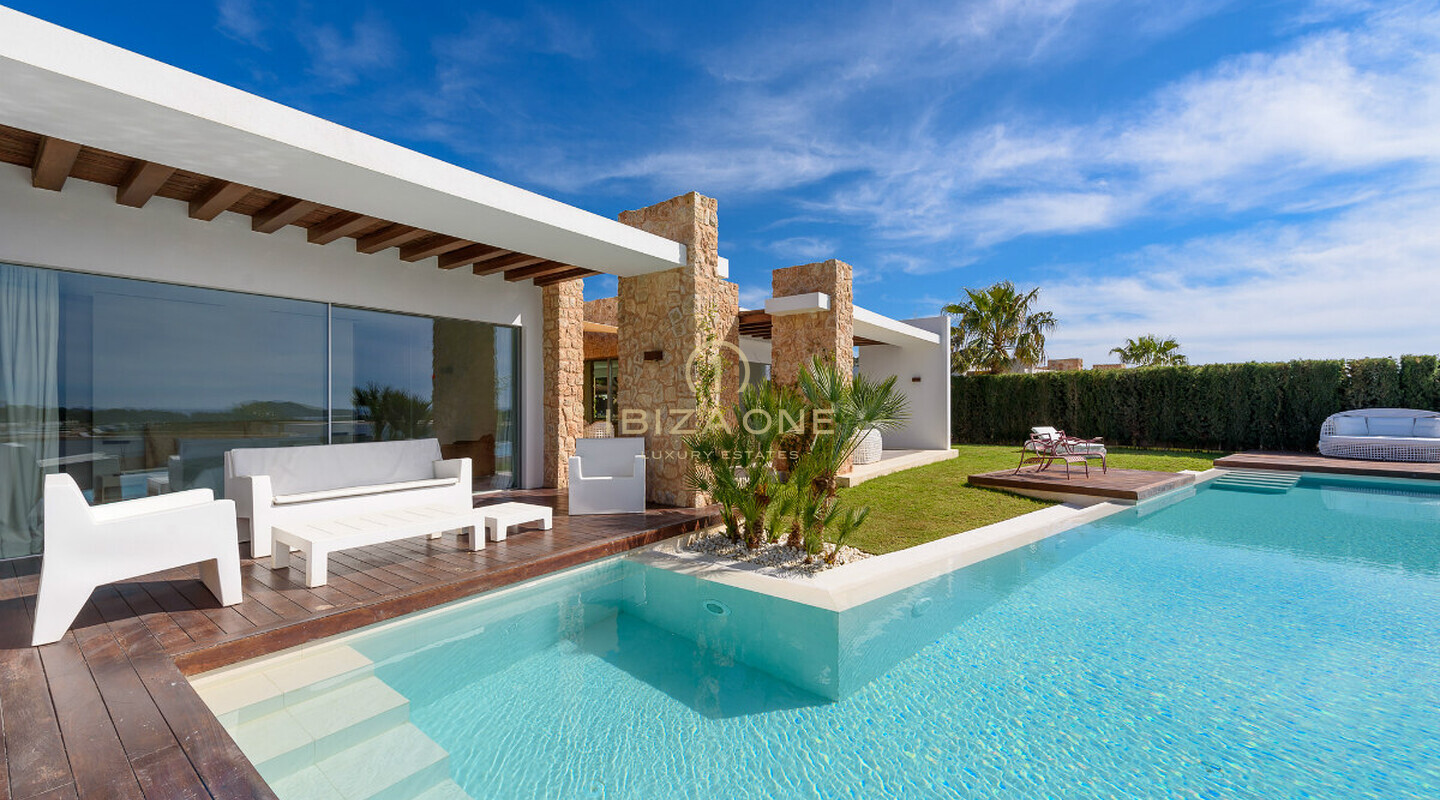 Belle villa de luxe près de la plage Cala Comte à vendre, Ibiza - Belle villa de luxe près de la plage Cala Comte à louer, Ibiza