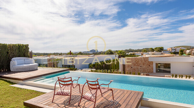Belle villa de luxe près de la plage Cala Comte à vendre, Ibiza - Belle villa de luxe près de la plage Cala Comte à louer, Ibiza