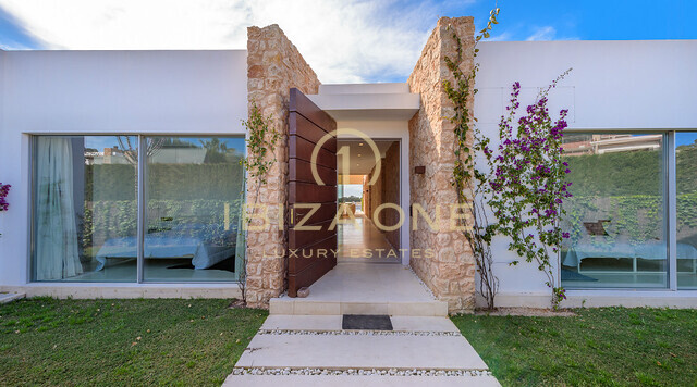 Belle villa de luxe près de la plage Cala Comte à vendre, Ibiza - Belle villa de luxe près de la plage Cala Comte à louer, Ibiza