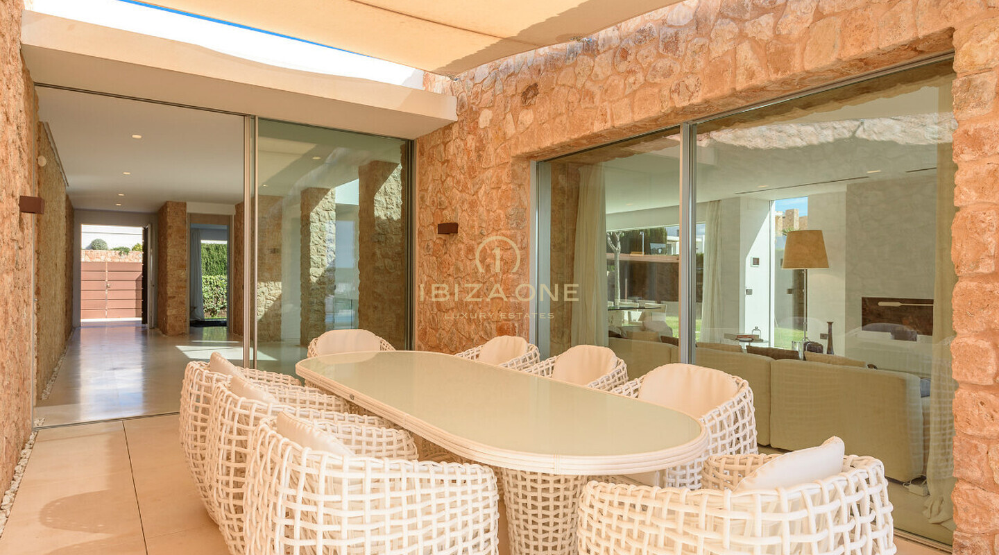 Preciosa villa de lujo cerca de la playa de Cala Comte en venta, Ibiza - Preciosa villa de lujo cerca de la playa de Cala Comte en alquiler, Ibiza