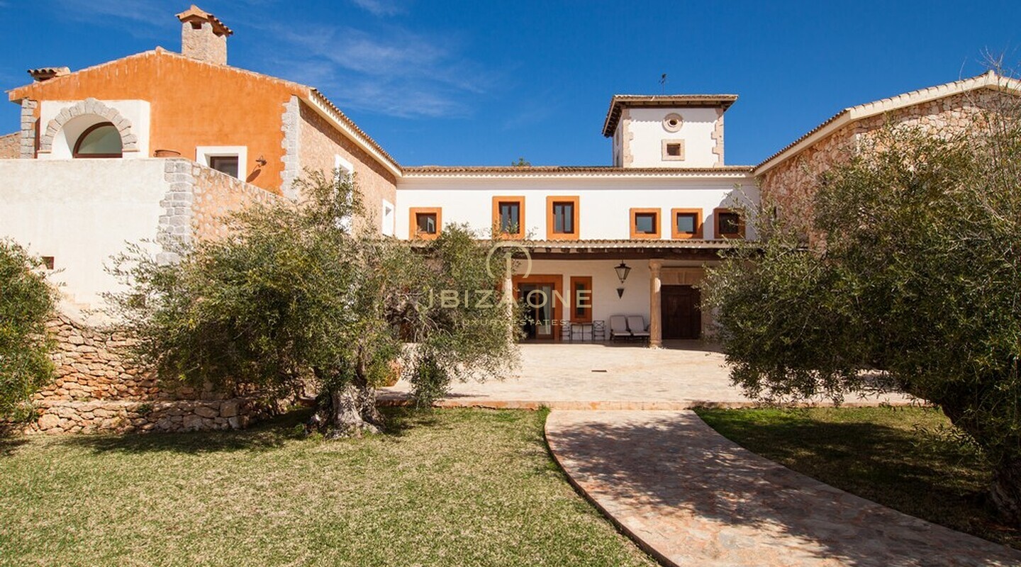 Luxusvilla auf Ibiza in der Nähe der Luxushäfen und D'alta Vila zu vermieten, Ibiza - Luxusvilla auf Ibiza in der Nähe der Luxushäfen und D'alta Vila zu verkaufen, Ibiza