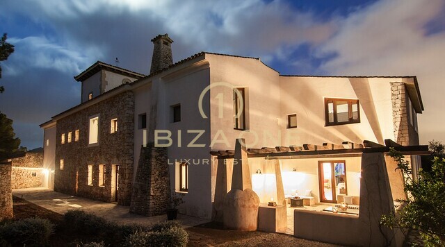 Villa de lujo en Ibiza cerca de los puertos de lujo y D'alta Vila en alquiler, Ibiza - Villa de lujo en Ibiza cerca de los puertos de lujo y D'alta Vila en venta, Ibiza