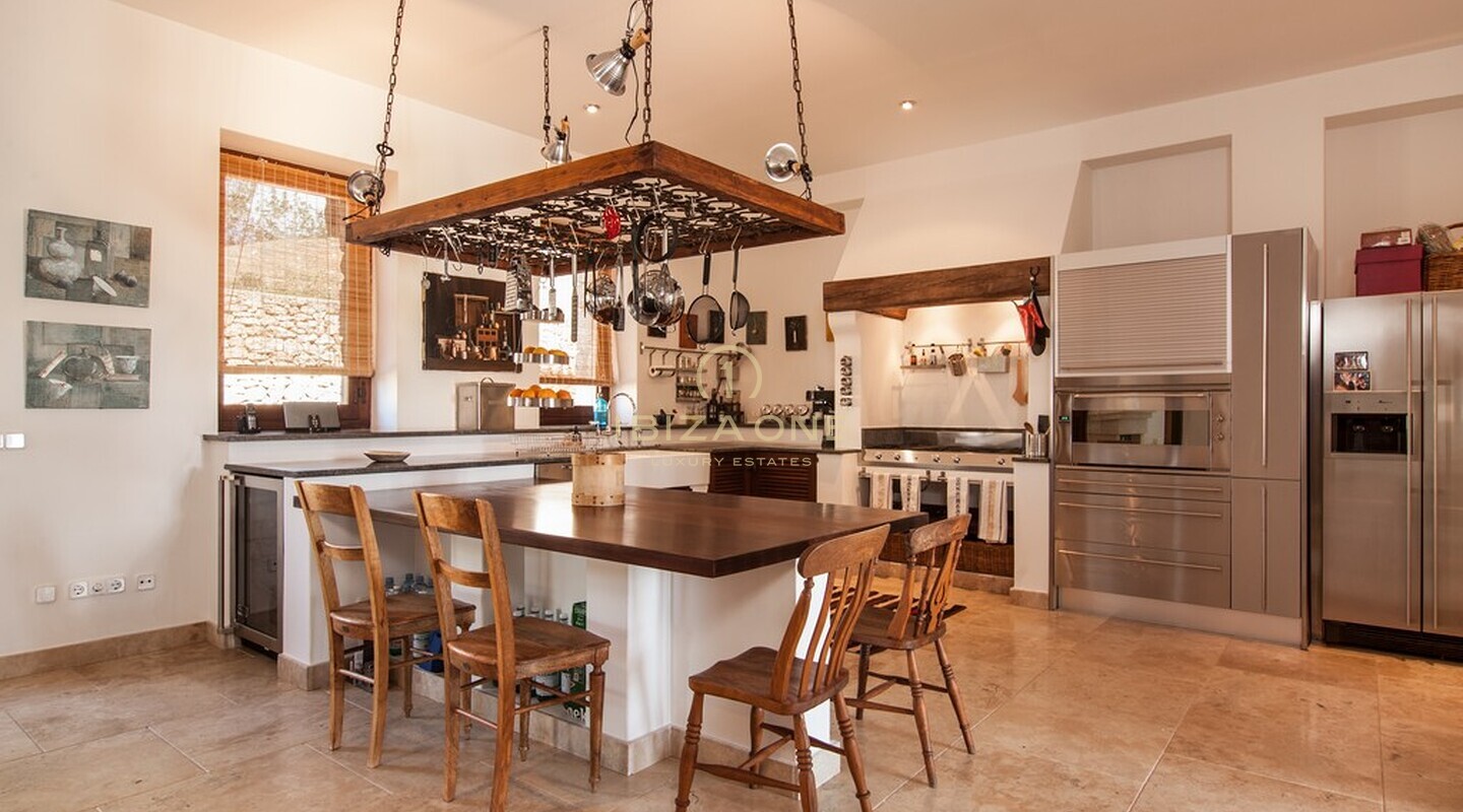 Luxusvilla auf Ibiza in der Nähe der Luxushäfen und D'alta Vila zu vermieten, Ibiza - Luxusvilla auf Ibiza in der Nähe der Luxushäfen und D'alta Vila zu verkaufen, Ibiza