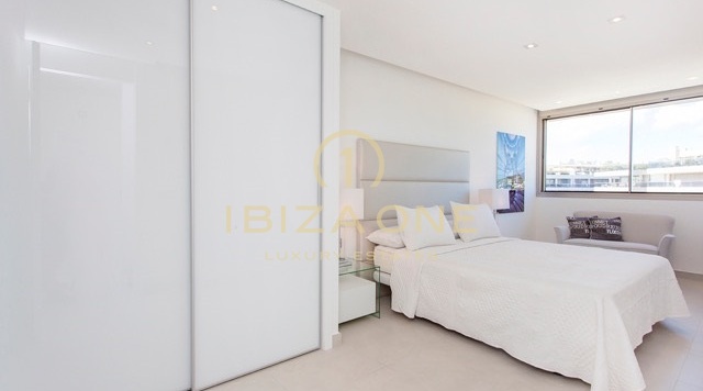 Spectaculaire appartement design de luxe à Marina Botafoch avec vue sur la ville d'Ibiza, la mer et Formentera à vendre, Ibiza - Spectaculaire appartement design de luxe à Marina Botafoch avec vue sur la ville d'Ibiza, la mer et Formentera à louer, Ibiza