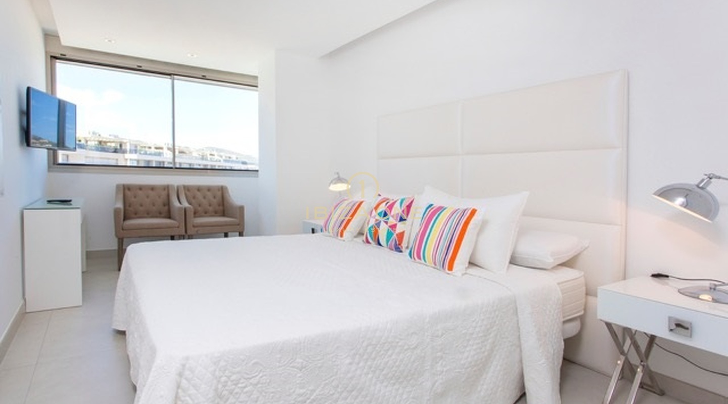 Espectacular apartamento de diseño de lujo en Marina Botafoch con vistas a la ciudad de Ibiza, al mar y a Formentera en venta, Ibiza - Espectacular apartamento de diseño de lujo en Marina Botafoch con vistas a la ciudad de Ibiza, al mar y a Formentera en alquiler, Ibiza