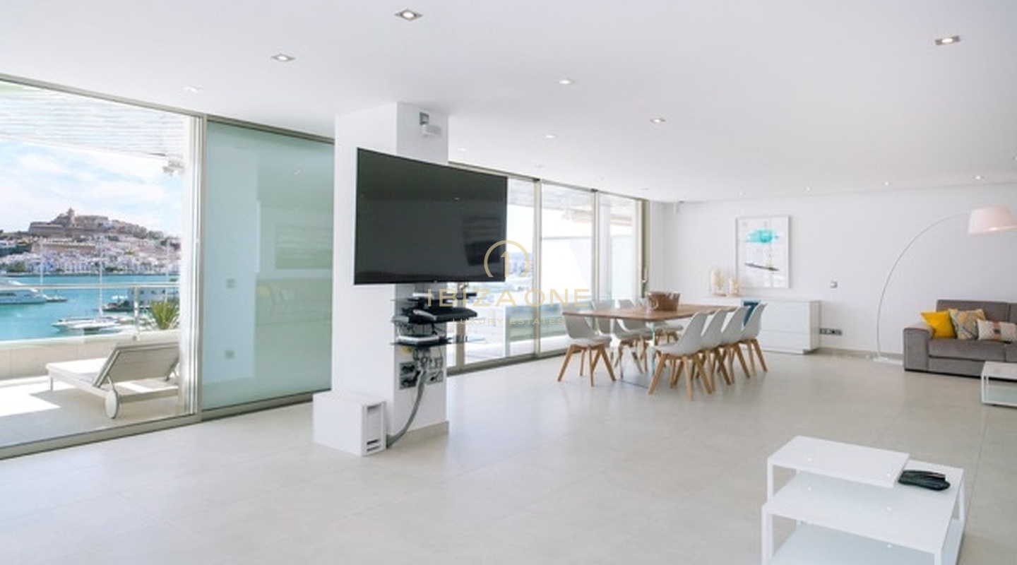 Espectacular apartamento de diseño de lujo en Marina Botafoch con vistas a la ciudad de Ibiza, al mar y a Formentera en venta, Ibiza - Espectacular apartamento de diseño de lujo en Marina Botafoch con vistas a la ciudad de Ibiza, al mar y a Formentera en alquiler, Ibiza