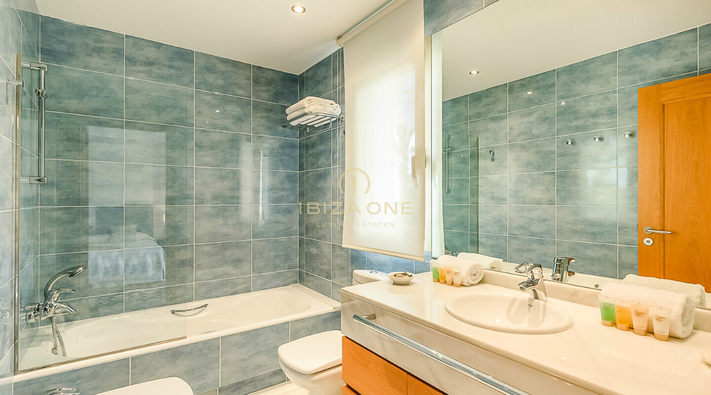 Beeindruckendes Luxusanwesen in der Nähe von Ibiza zu verkaufen und diese Luxusvilla steht auch zur Miete, Ibiza - Beeindruckendes Luxusanwesen in der Nähe von Ibiza zu verkaufen und diese Luxusvilla steht auch zum Verkauf, Ibiza