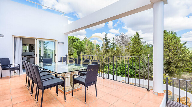 Imponente proprietà di lusso in vendita vicino a Ibiza e questa lussuosa villa è anche in affitto, Ibiza - Imponente proprietà di lusso in vendita vicino a Ibiza e questa lussuosa villa è anche in vendita, Ibiza