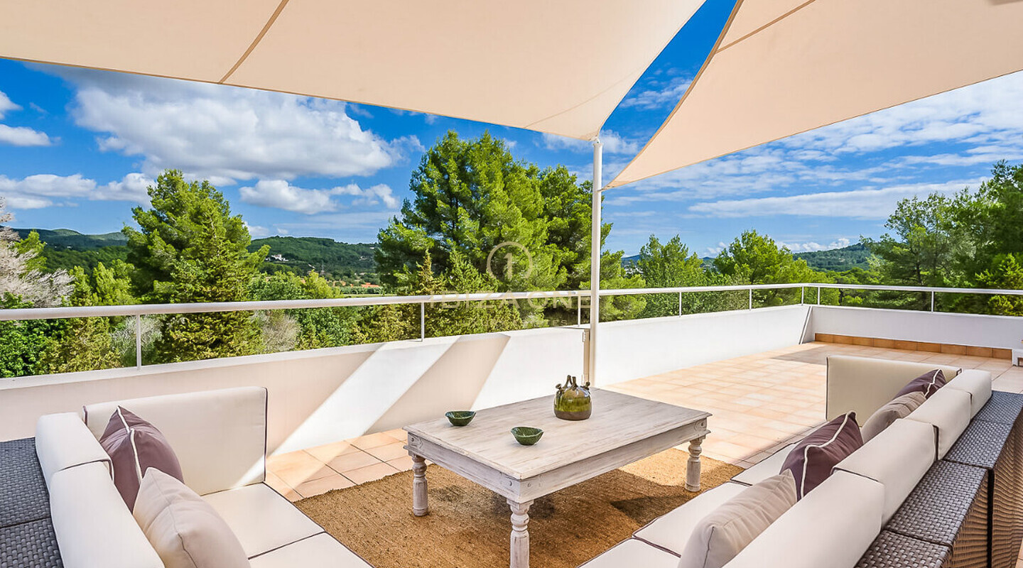 Indrukwekkend luxe onroerend goed dichtbij Ibiza te koop en deze luxe villa is ook te huur, Ibiza - Indrukwekkend luxe onroerend goed dichtbij Ibiza te koop en deze luxe villa is ook te koop, Ibiza