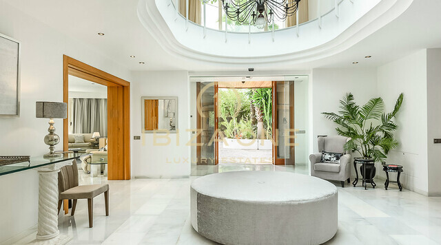 Indrukwekkend luxe onroerend goed dichtbij Ibiza te koop en deze luxe villa is ook te huur, Ibiza - Indrukwekkend luxe onroerend goed dichtbij Ibiza te koop en deze luxe villa is ook te koop, Ibiza