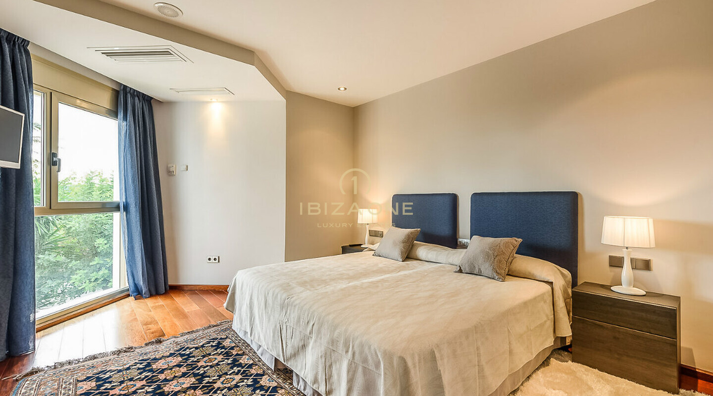 Imponente proprietà di lusso in vendita vicino a Ibiza e questa lussuosa villa è anche in affitto, Ibiza - Imponente proprietà di lusso in vendita vicino a Ibiza e questa lussuosa villa è anche in vendita, Ibiza