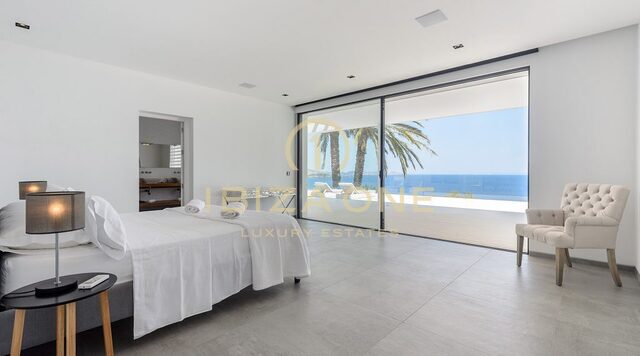 Villa en segunda línea de mar Ibiza en Es Cubells en venta, Ibiza - Villa en segunda línea de mar Ibiza en Es Cubells en alquiler, Ibiza