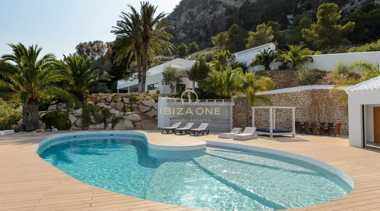 Villa en segunda línea de mar Ibiza en Es Cubells en venta, Ibiza - Villa en segunda línea de mar Ibiza en Es Cubells en alquiler, Ibiza