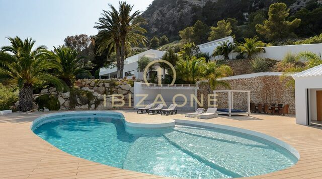 Villa en segunda línea de mar Ibiza en Es Cubells en venta, Ibiza - Villa en segunda línea de mar Ibiza en Es Cubells en alquiler, Ibiza