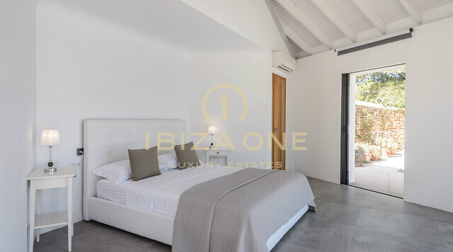 Villa Ibiza seconda linea del mare a Es Cubells in vendita, Ibiza - Villa Ibiza seconda linea del mare a Es Cubells in affitto, Ibiza