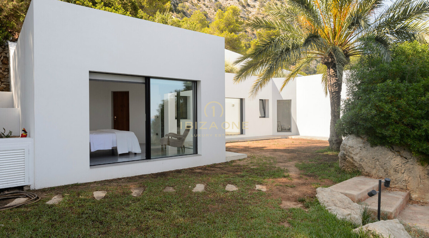 Villa en segunda línea de mar Ibiza en Es Cubells en venta, Ibiza - Villa en segunda línea de mar Ibiza en Es Cubells en alquiler, Ibiza