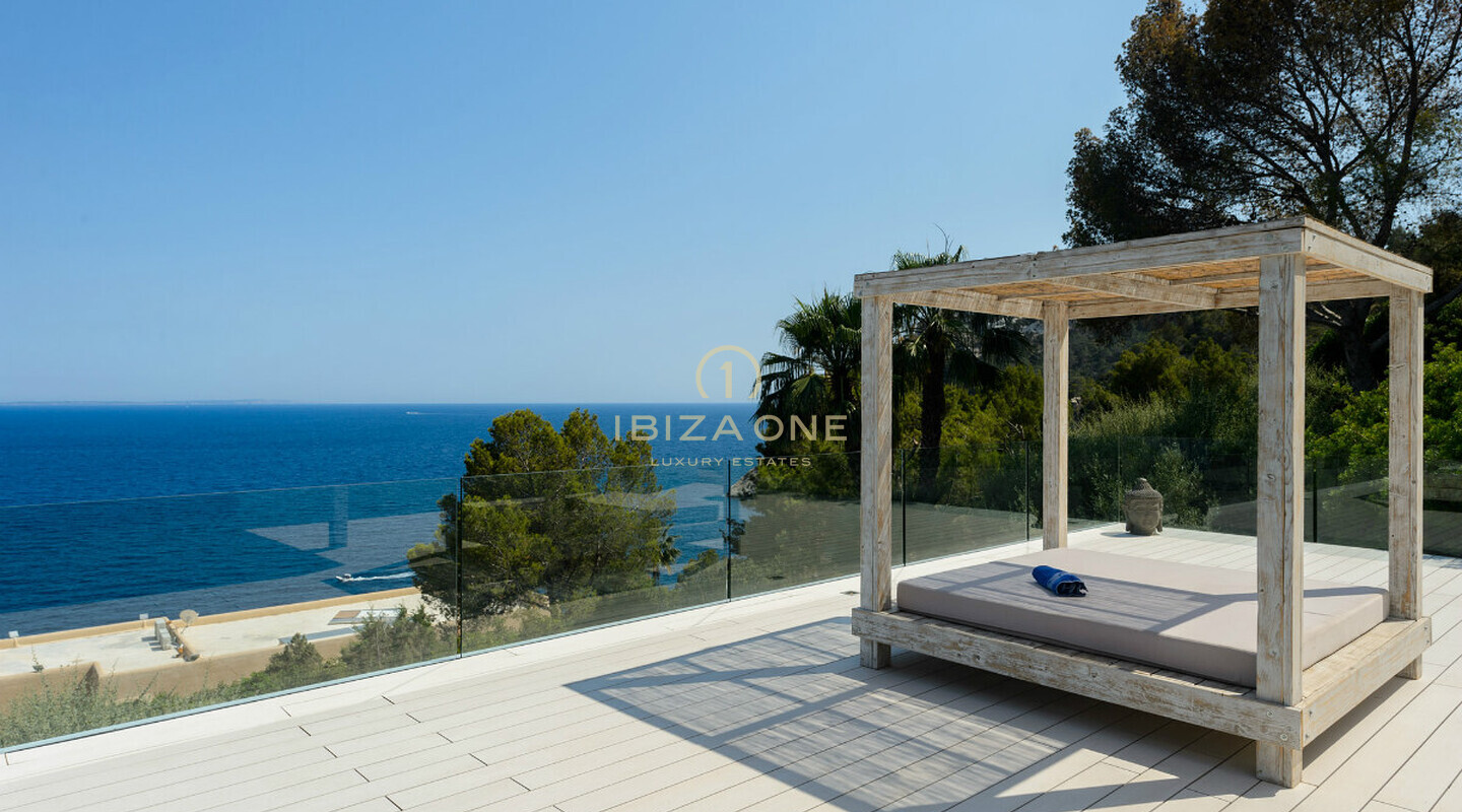 Villa in zweiter Meereslinie auf Ibiza in Es Cubells zu verkaufen, Ibiza - Villa in zweiter Meereslinie auf Ibiza in Es Cubells zu vermieten, Ibiza