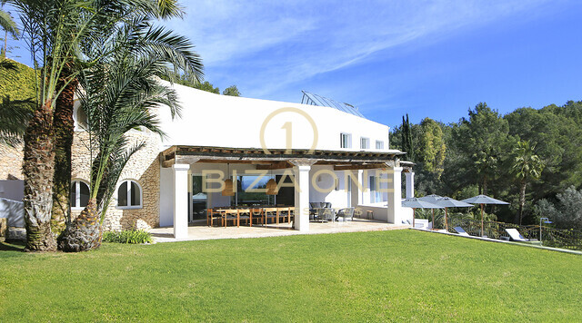 Villa de luxe Blakstad avec vue sur la mer et Dalt Vila à louer, Ibiza - Villa de luxe Blakstad avec vue sur la mer et Dalt Vila à vendre, Ibiza
