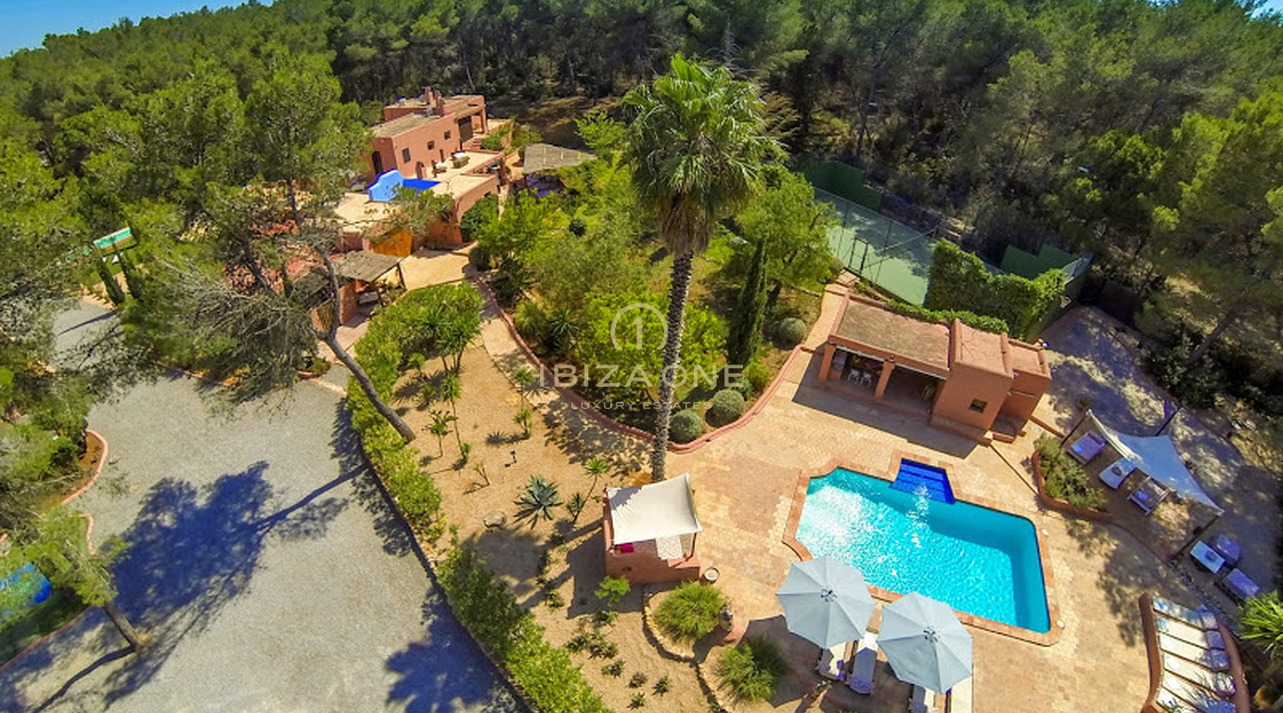 Finca de luxe familiale à vendre près de Santa Gertrudis, Ibiza - Finca de luxe familiale à louer près de Santa Gertrudis, Ibiza